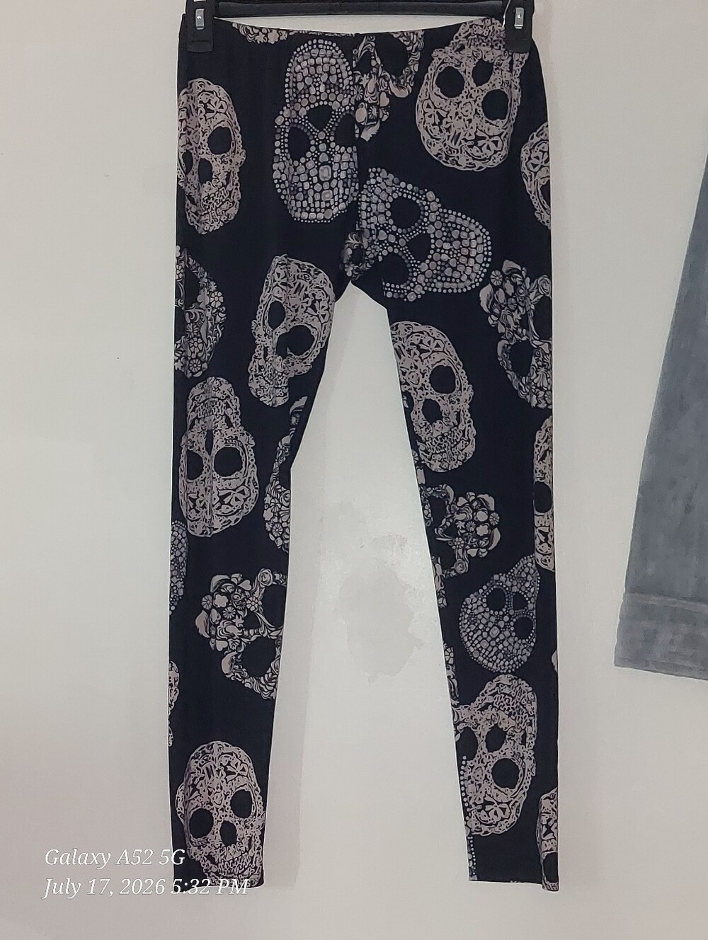 See You Monday Black Leggings with Light Gray Skull Print